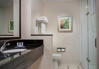 Hotel Fairfield & By Marriott